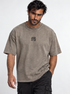 Memento Audere Semper Verde Acid Wash - frontal con modelo de tres cuartos
