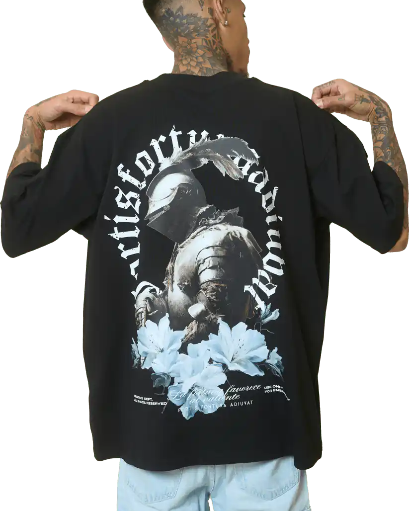 Camiseta Fortis Fortuna Adiuvat - La Fortuna Favorece a los Valientes - ® PECHAS
